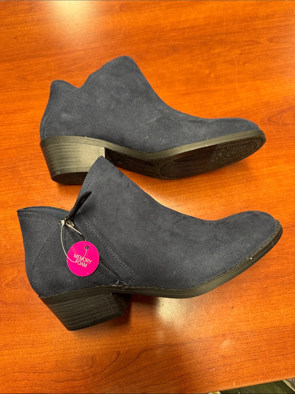So memory foam boots size size 8 // 092344